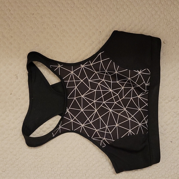 karma brand black & white large yoga top - Picture 1 of 3